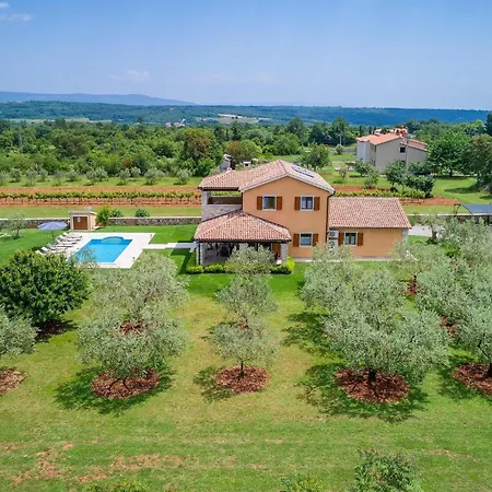 Дом отдыха Oliveta Пула