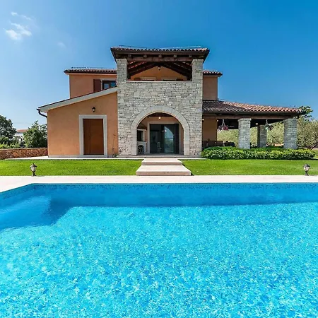 Сasa de vacaciones Oliveta Pula