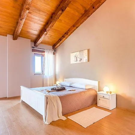 Сasa de vacaciones Oliveta *